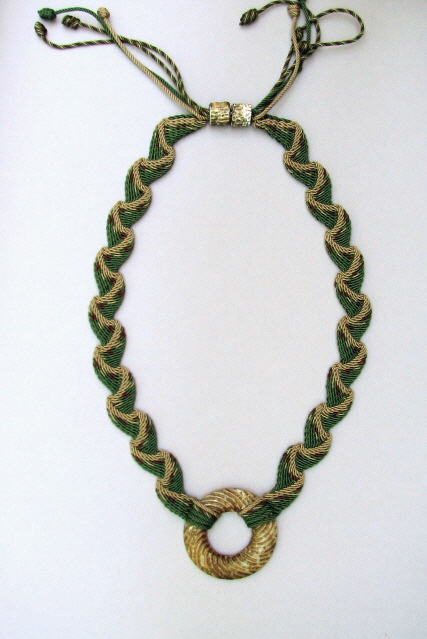 Ply split braiding necklace